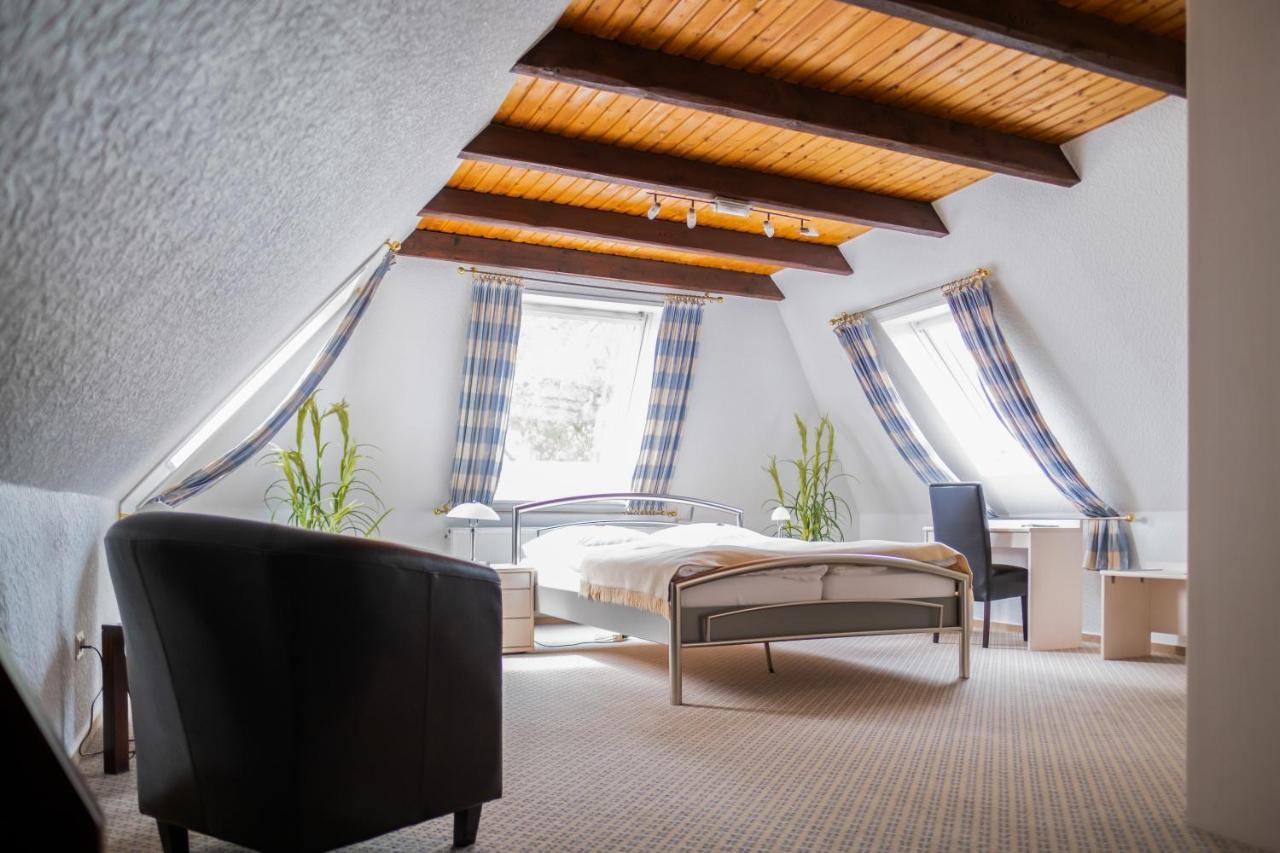 Land-Gut-Hotel Restaurant Kreuz Meyer Stuhr Kültér fotó