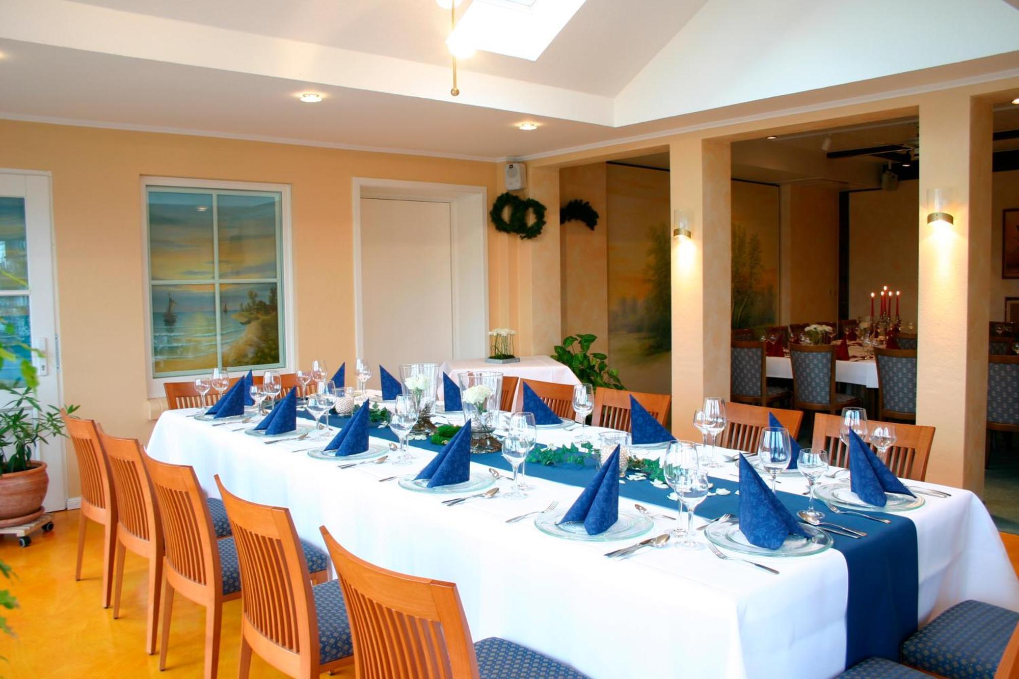Land-Gut-Hotel Restaurant Kreuz Meyer Stuhr Kültér fotó