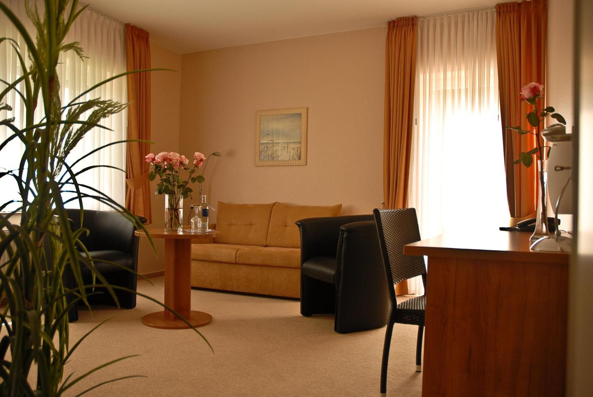 Land-Gut-Hotel Restaurant Kreuz Meyer Stuhr Kültér fotó